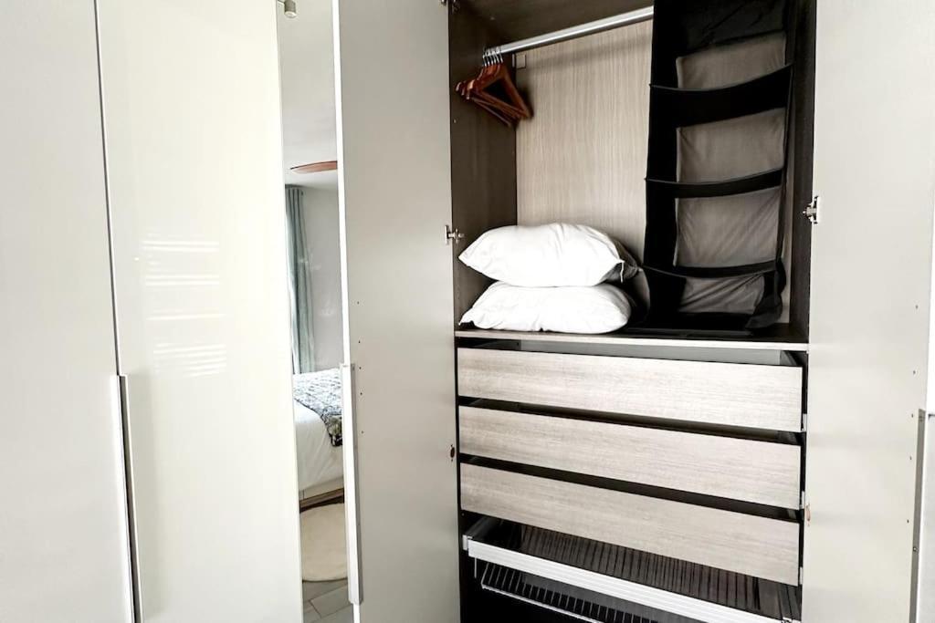 Bel Appart Design 2Ch, Mairie, Pkg, Wifi, Terrasse, Port Marianne Montpellier Esterno foto